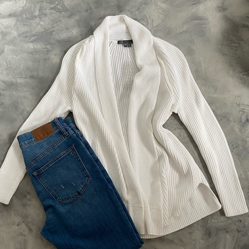 SOLD 🤍VINCE Open Front Summer Sweater!